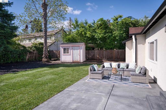 2171 Dorsch Rd, Walnut Creek, CA 94598