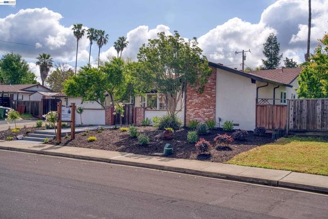 2171 Dorsch Rd, Walnut Creek, CA 94598