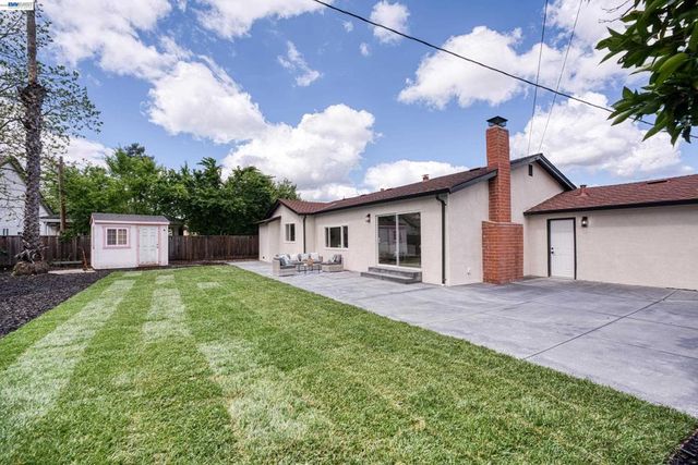 2171 Dorsch Rd, Walnut Creek, CA 94598