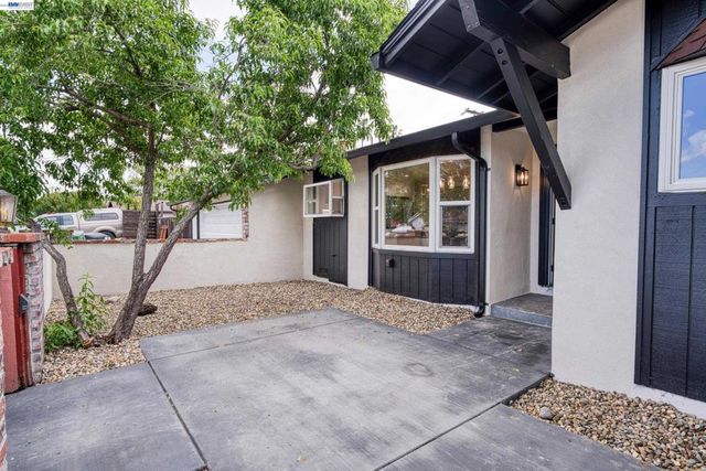 2171 Dorsch Rd, Walnut Creek, CA 94598