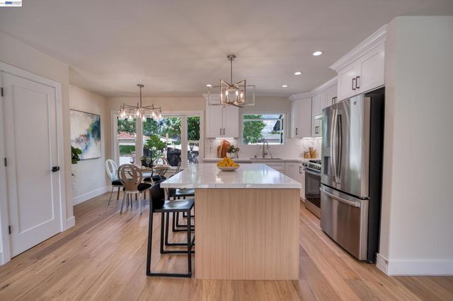 2171 Dorsch Rd, Walnut Creek, CA 94598