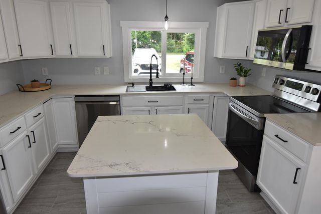 4649 N U.S. Highway 52, Saint Stephen, SC 29479