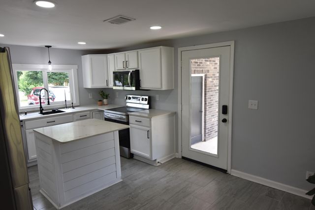 4649 N U.S. Highway 52, Saint Stephen, SC 29479