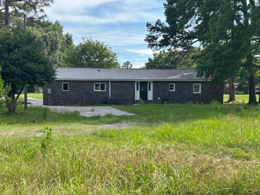 4649 N U.S. Highway 52, Saint Stephen, SC 29479