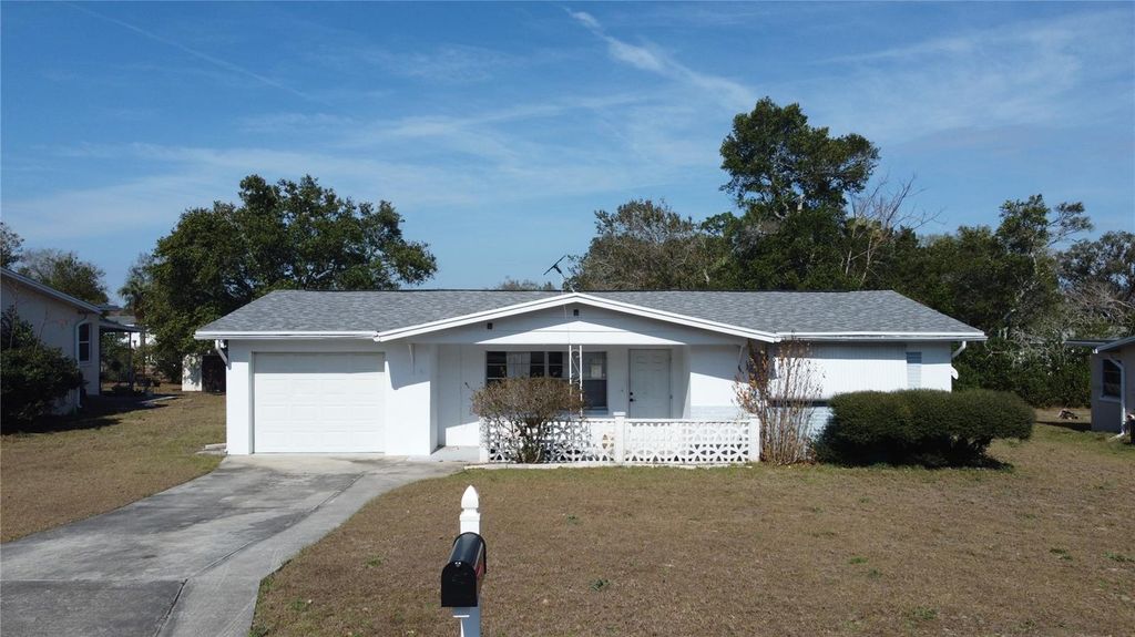 100 S FILLMORE STREET, Beverly Hills, FL 34465