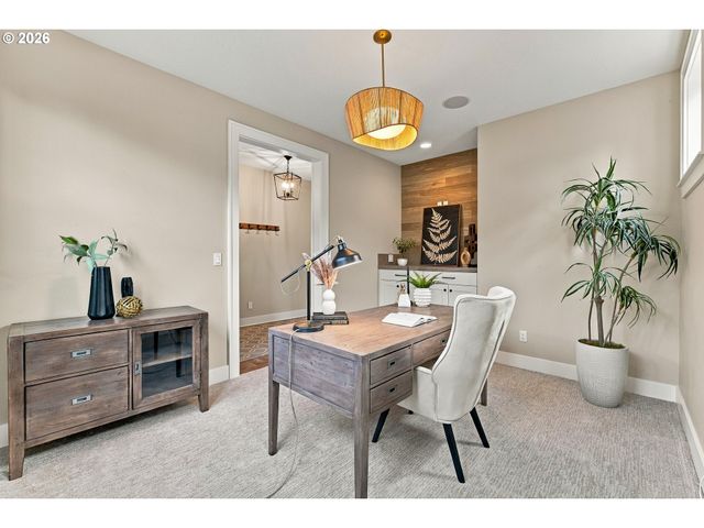 5122 HERON Dr, West Linn, OR 97068