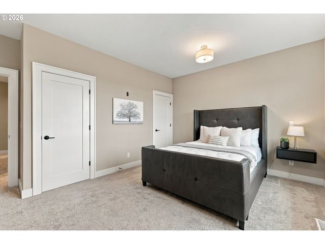 5122 HERON Dr, West Linn, OR 97068