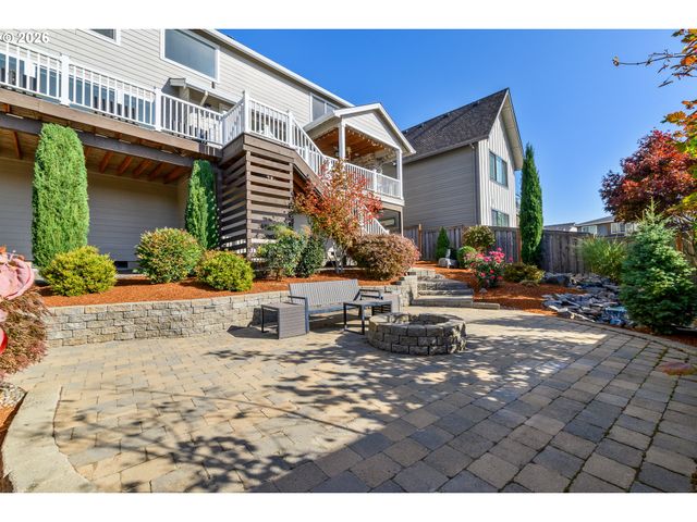 5122 HERON Dr, West Linn, OR 97068