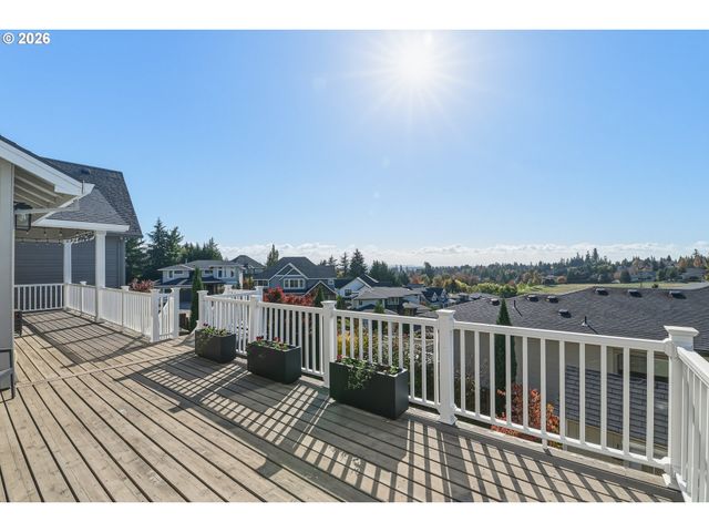 5122 HERON Dr, West Linn, OR 97068