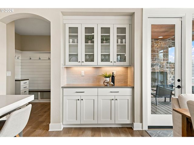 5122 HERON Dr, West Linn, OR 97068