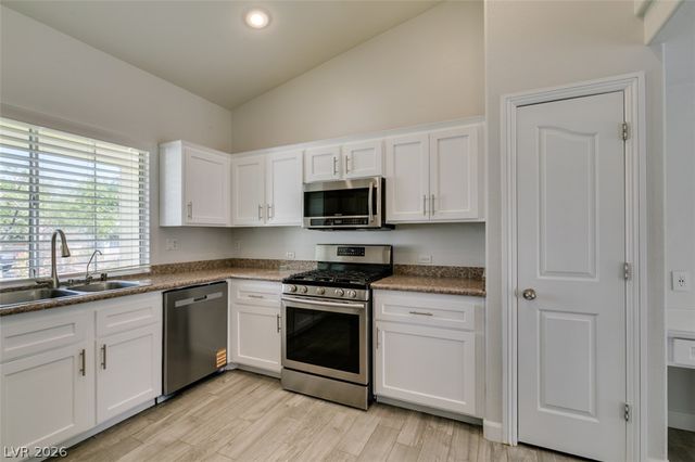 7943 Meandering Path Avenue, Las Vegas, NV 89131