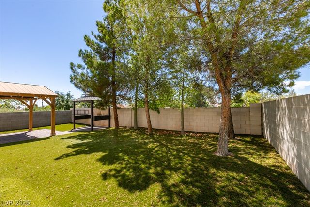 7943 Meandering Path Avenue, Las Vegas, NV 89131