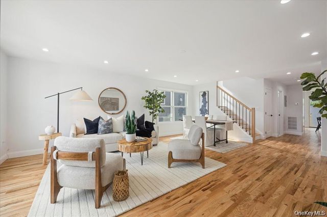 99 Thurton Place 2, Yonkers, NY 10704