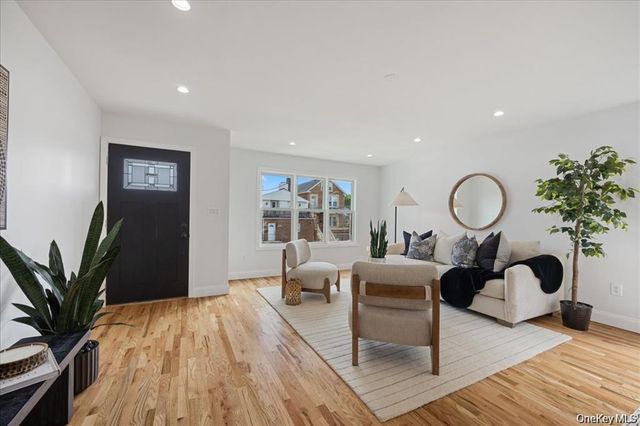 99 Thurton Place 2, Yonkers, NY 10704