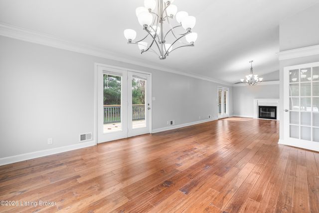 6415 Glenwood Rd, Louisville, KY 40222