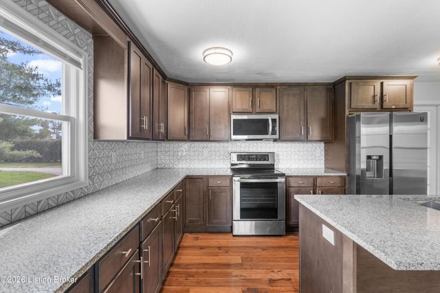 6415 Glenwood Rd, Louisville, KY 40222