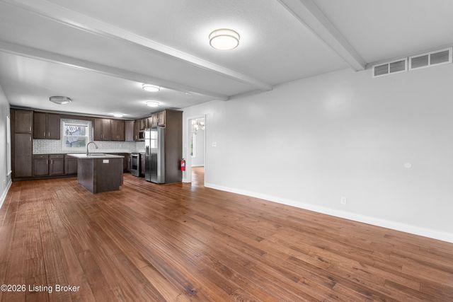 6415 Glenwood Rd, Louisville, KY 40222