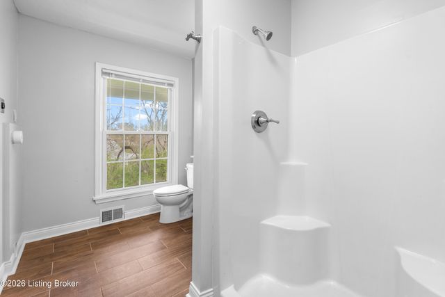 6415 Glenwood Rd, Louisville, KY 40222