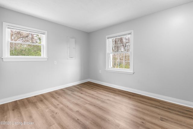 6415 Glenwood Rd, Louisville, KY 40222