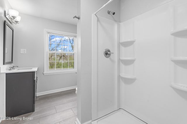 6415 Glenwood Rd, Louisville, KY 40222