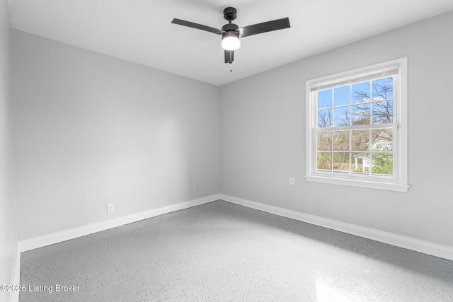 6415 Glenwood Rd, Louisville, KY 40222