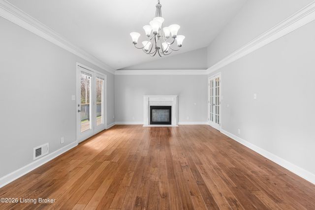 6415 Glenwood Rd, Louisville, KY 40222