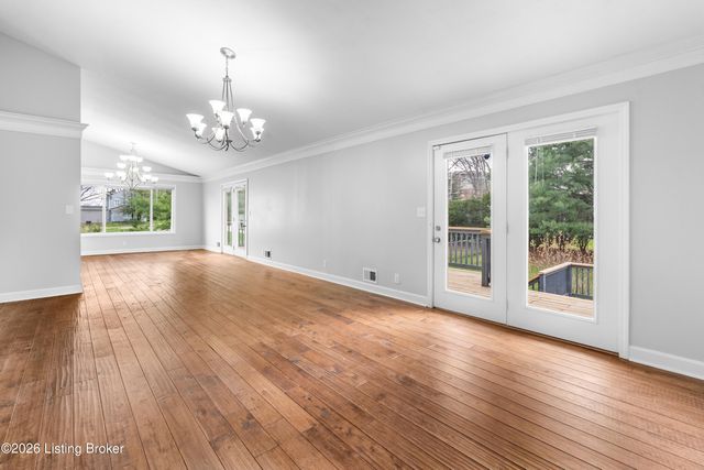 6415 Glenwood Rd, Louisville, KY 40222