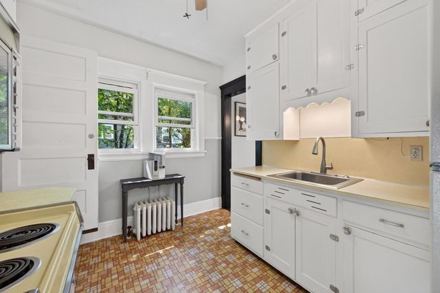 3726 Dupont Avenue N, Minneapolis, MN 55412