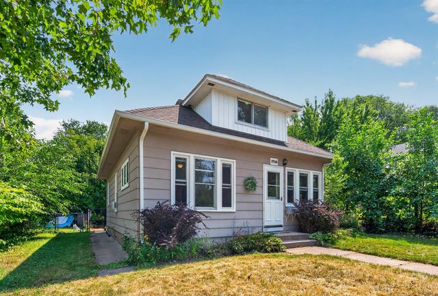 3726 Dupont Avenue N, Minneapolis, MN 55412