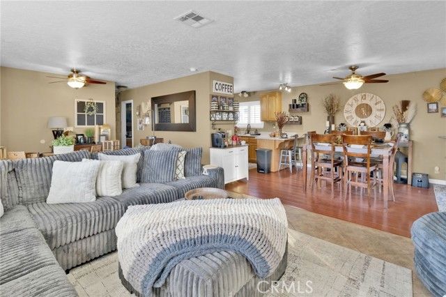 21940 Carlisle Road, Apple Valley, CA 92307