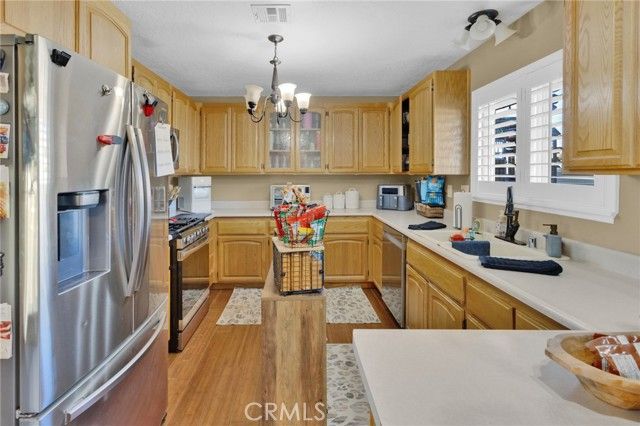 21940 Carlisle Road, Apple Valley, CA 92307