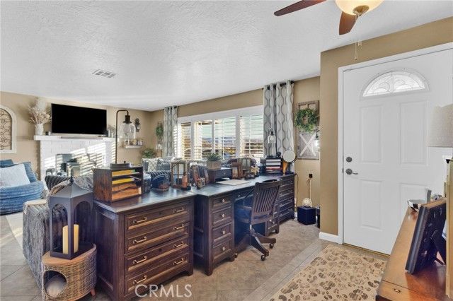 21940 Carlisle Road, Apple Valley, CA 92307