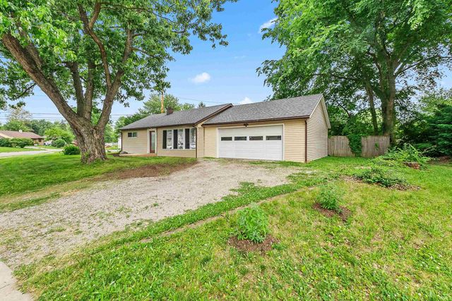 627 Courtney Drive, Fort Wayne, IN 46774