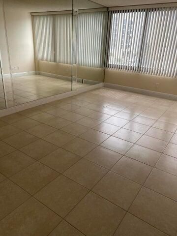 3589 S Ocean Boulevard 402, South Palm Beach, FL 33480