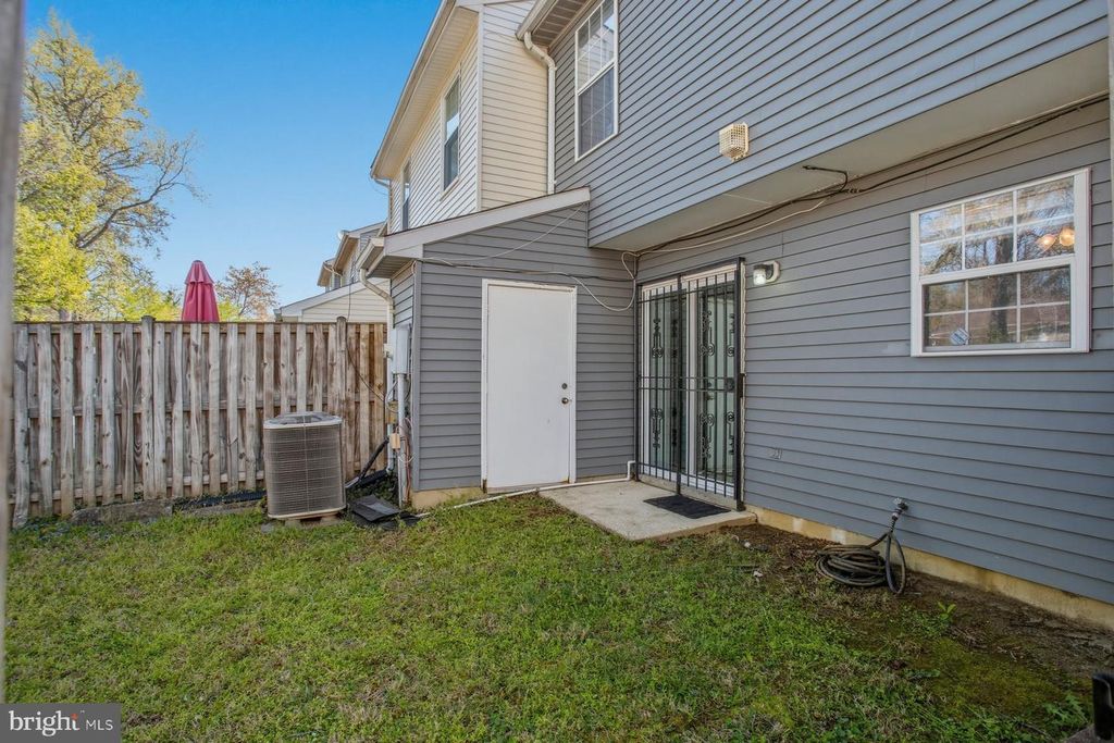 Image 20 of property listing at 11234 KETTERING PL, Upper Marlboro, MD 20774