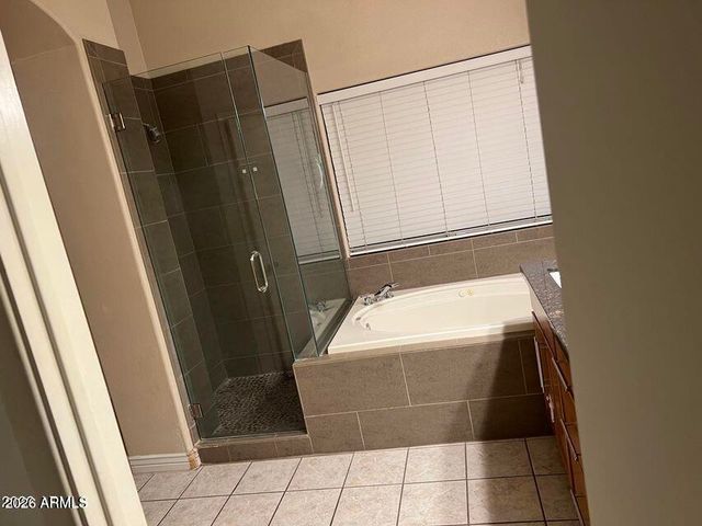 1080 E FLINT Street, Chandler, AZ 85225