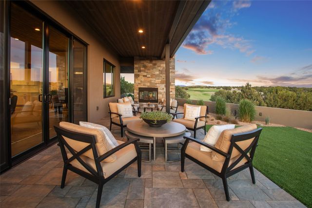 27 Valverde Lane, Santa Fe, NM 87506