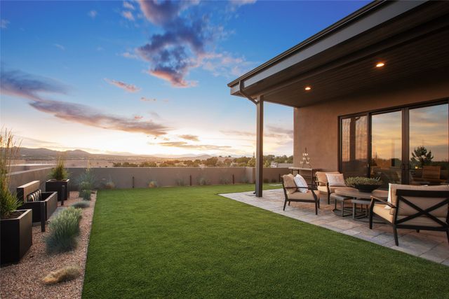 27 Valverde Lane, Santa Fe, NM 87506