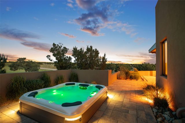 27 Valverde Lane, Santa Fe, NM 87506