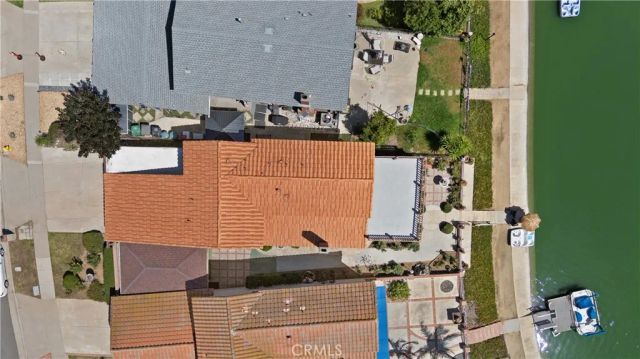 1561 Chalgrove Drive, Corona, CA 92882