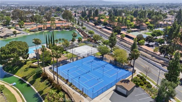 1561 Chalgrove Drive, Corona, CA 92882