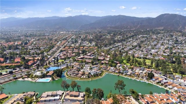 1561 Chalgrove Drive, Corona, CA 92882