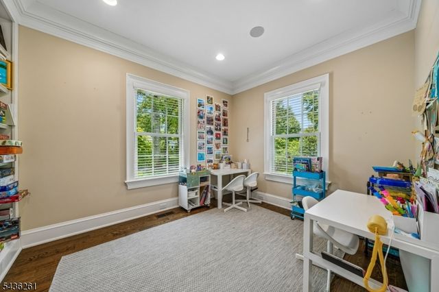 20 Country Club Dr, Chatham Twp., NJ 07928