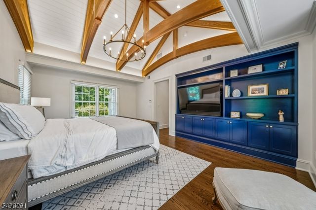 20 Country Club Dr, Chatham Twp., NJ 07928