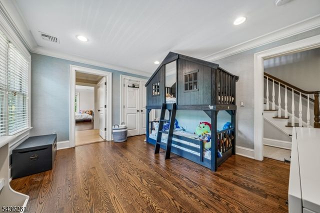 20 Country Club Dr, Chatham Twp., NJ 07928