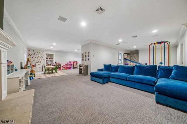 20 Country Club Dr, Chatham Twp., NJ 07928
