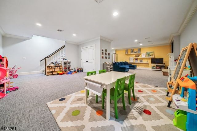 20 Country Club Dr, Chatham Twp., NJ 07928