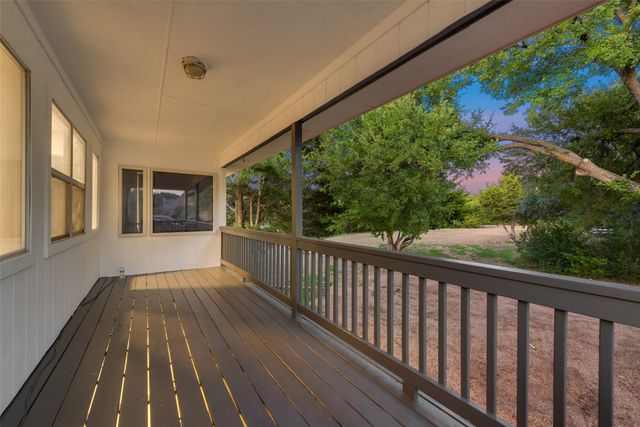 600 N Cockrell Hill Road, Desoto, TX 75115