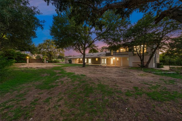 600 N Cockrell Hill Road, Desoto, TX 75115