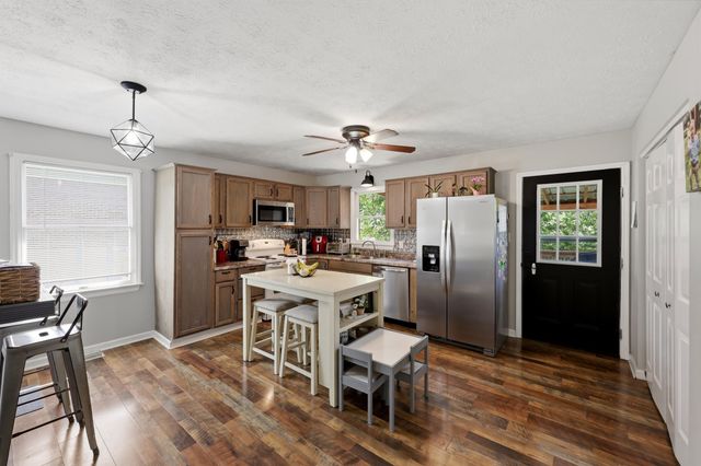 272 Kimberly Heights Drive, Nicholasville, KY 40356